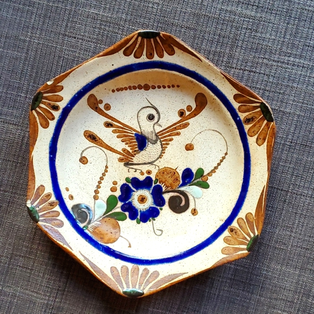 Hand painted mexican Tonala decorative plate signed